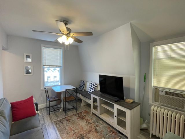 1 BR, 1.00 BTH Apartment style home in Rockaway Beach