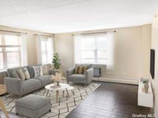 2 BR, 1.00 BTH Condo style home in Rockaway Beach