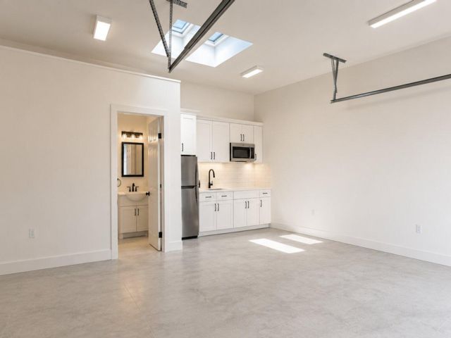 Studio,  0.00 BTH &nbsp;Office space style home in Arverne