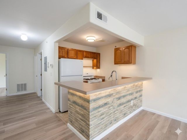 2 BR,  1.00 BTH &nbsp;Apartment style home in Arverne