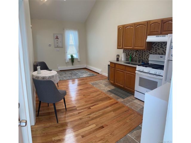 2 BR, 1.00 BTH Cottage style home in Rockaway Beach